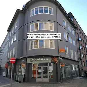 Apartment 80 Square Metre Flat In The Heart Of - 2 Big Bedrooms, Bergen