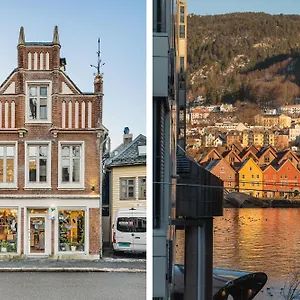 Apartment Live In Historic Building - View To Bryggen, Bergen